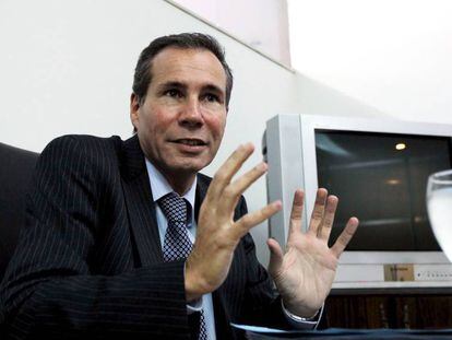 El fiscal argentino Alberto Nisman, en una imagen de 2013. En vídeo, el tráiler de 'El fiscal, la presidenta y el espía'.