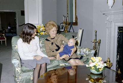 Portrait of Margaret Trudeau, wife of the former Canadian Prime Minister, as she smiles at her son and future Prime Minister of Canada, Justin Trudeau. Sitting next to her is U.S. First Lady Pat Nixon, at the Canadian Prime Minister's official residence, 24 Sussex, in Ottawa on April 14, 1972.