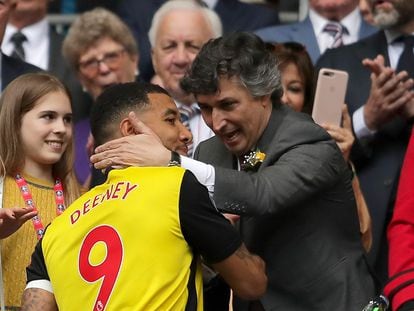 El empresario italiano Gino Pozzo, acusado por su desembarco en el Granada C. F., durante un partido del Watford inglés, en 2019.