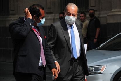 Carlos Slim al salir de Palacio Nacional esta tarde.