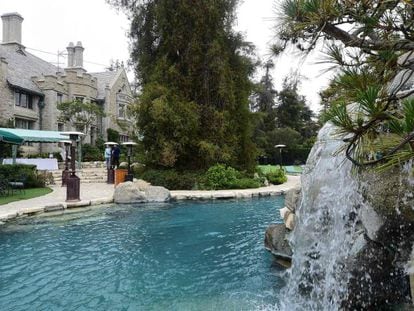 La piscina de la Mansión Playboy, en Los Ángeles.