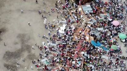 El desplome de las gradas de la Plaza de Toros del Espinal en Colombia.