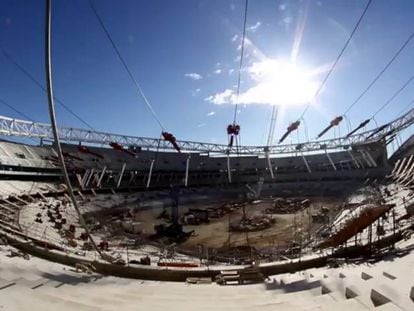 Así se construye la cubierta del Wanda Metropolitano