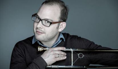 El trombonista suizo Samuel Blaser, l&iacute;der de Consort in Motion.