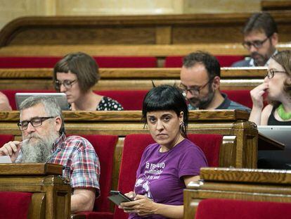 Diversos diputats de la CUP al Parlament.