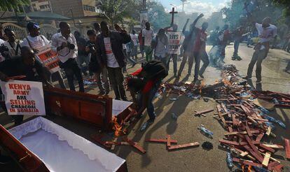 Manifestants a Nairobi, Kènia, protesten pels recents atacs terroristes i la creixent inseguretat al nord-est.