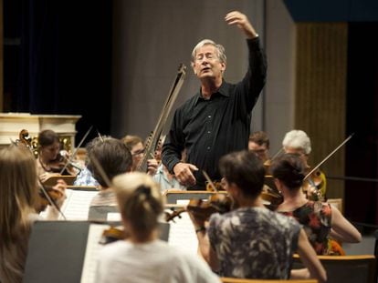 El director d'orquestra John Eliot Gardiner a la inauguració del Festival Internacional de Santaander. 