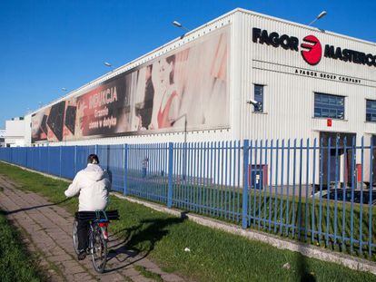 Edificio de la filial de Fagor en Polonia, Mastercook.