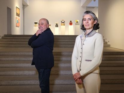 Alfonso Albacete y Blanca Muñoz, en la galería Marlborough de Madrid.