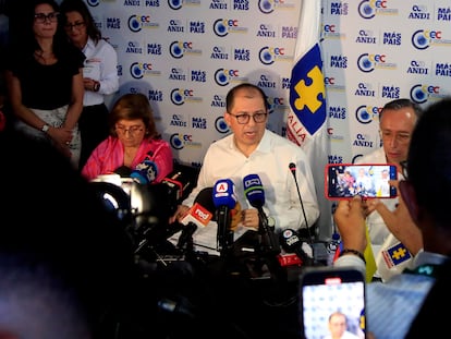 El fiscal general, Francisco Barbosa, habla durante una rueda de prensa en Cartagena de Indias, el 17 de agosto de 2023.