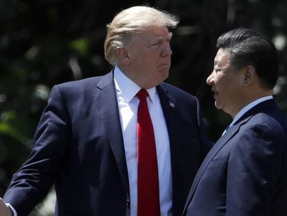 Donald Trump, presidente de Estados Unidos, junto a Xi Jinping. presidente chino, en una foto de archivo.