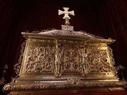 Arca del Monument de Dijous Sant de la catedral de Tarragona realitzada per Gaspar Arandes el 1685. Erik el Belga en va robar la creu i els dos soldats, que després es van recuperar.