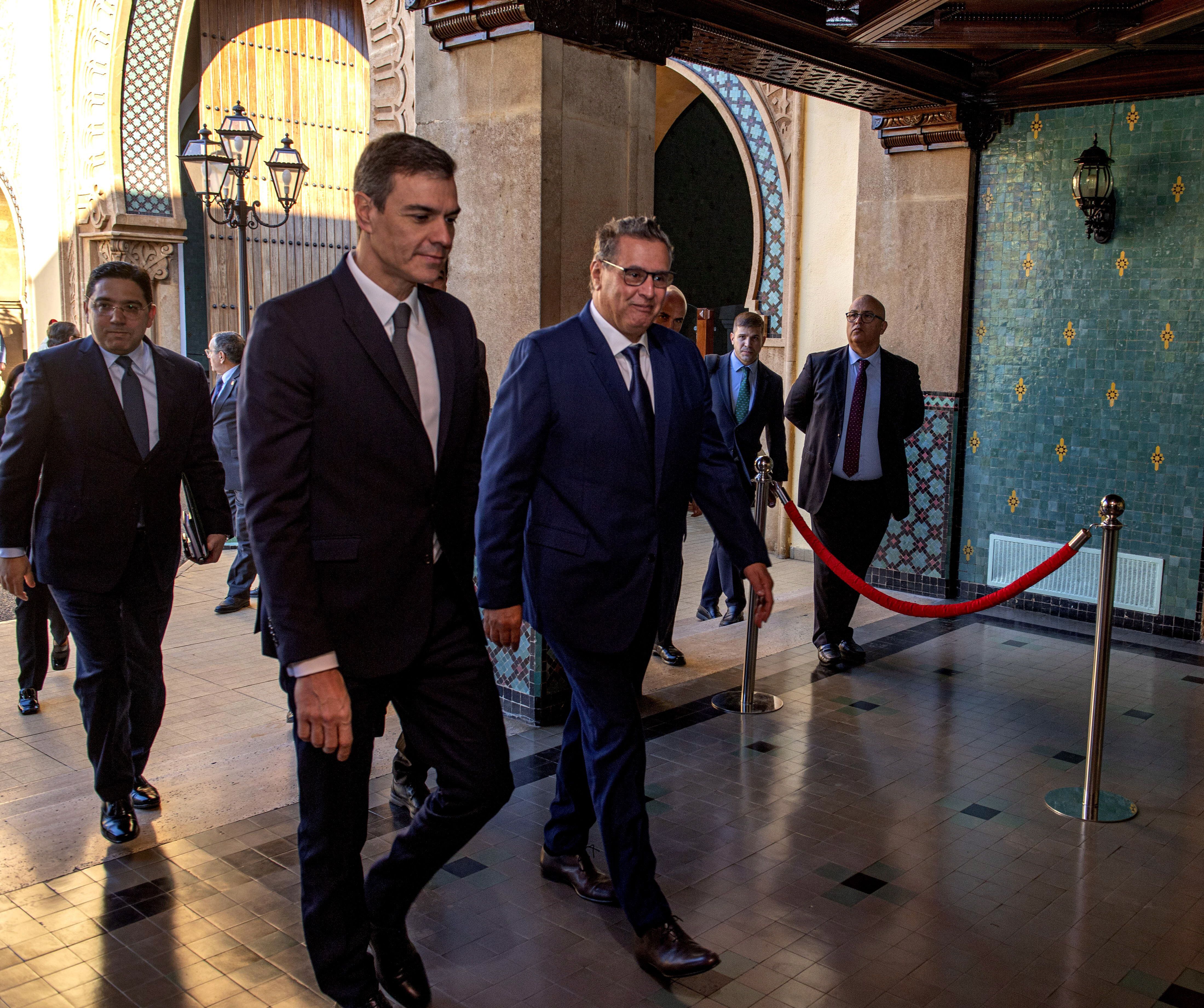 Aziz Ajannuch y Pedro Sánchez, durante la visita oficial que ha hecho Sánchez y varios ministros españoles a Marruecos para fortalecer lazos entre los dos países.