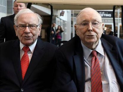 El presidente de Berkshire Hathaway, Warren Buffett, y su vicepresidente, Charlie Munger.