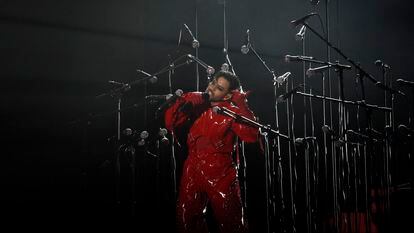 El cantante tinerfeño Agoney durante su actuación en la primera semifinal del Benidorm Fest 2023, el martes 31 de enero.