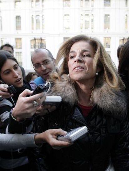 Ana Botella, el pasado viernes antes de entrar en la nueva sede del Ayuntamiento.