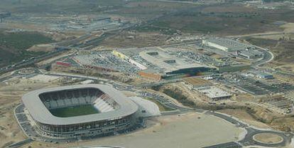 Vista aérea del desarrollo urbanístico de la zona norte de Murcia, con el estadio de la Nueva Condomina en primer término.