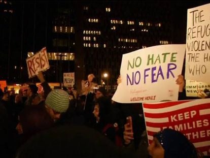 Violentas protestas obligan a cancelar un acto de Breitbart en la Universidad de Berkeley