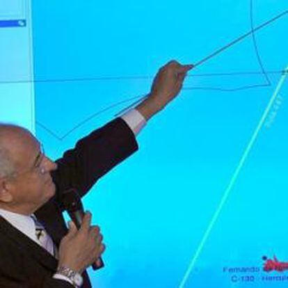 El ministro brasileño de Defensa, Nelson Jobim, explica la zona donde presuntamente desapareció el avión de Air France