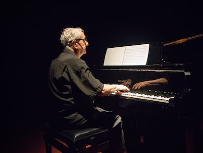 El pianista de la Filmoteca de Cataluña, Joan Pineda.