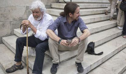 Pablo Iglesias, líder de Podemos, y Xose Manuel Beiras, líder de Anova, el pasado 3 de julio.