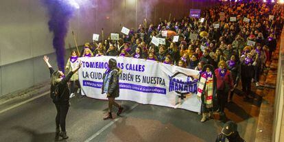 Manifestación de la asociación Manada Fuenlabrada contra el acoso callejero.