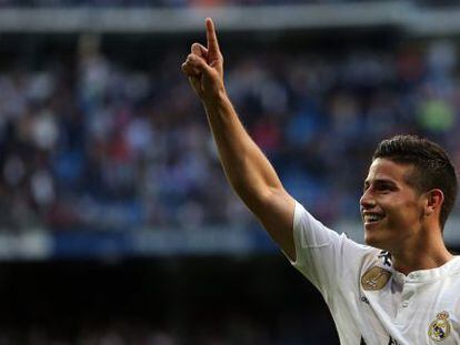 James celebra un gol en Liga