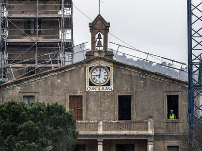 Aspecto que ofrece la fachada principal de Vil&middot;la Joana. 