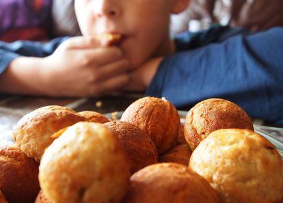 Hay demasiados mitos asentados en torno al desayuno infantil.