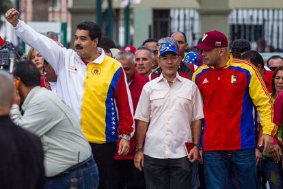 Maduro con los candidatos oficialistas a Caracas y Sucre