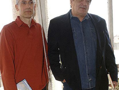 Los escritores José Ovejero (izquierda) y Eliseo Alberto.