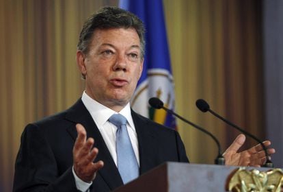 Santos, presidente de Colombia, el viernes en rueda de prensa.
