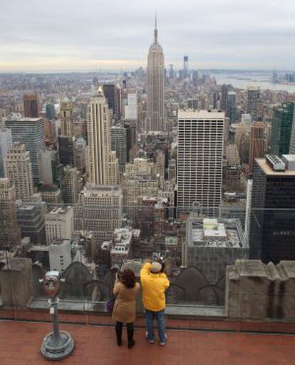 Vistas hacia el sur de Manhattan desde el 'Top of the Rock', la terraza del Rockefeller Center, en Nueva York.