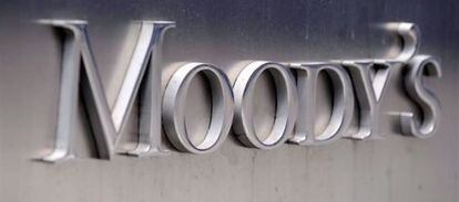 El logo de la agencia de medición de riesgos Moody's
