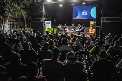 Encontro filosófico 'A Noite das Ideias', organizado pelo Instituto Francês, na cidade de Saint Louis (Senegal).