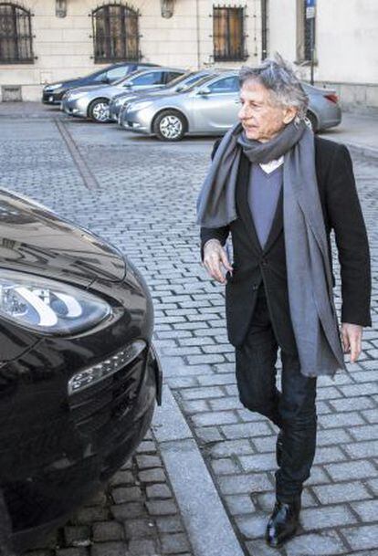 Polanski, saliendo del despacho de sus abogados en Cracovia tras una rueda de prensa el pasado 15 de enero.