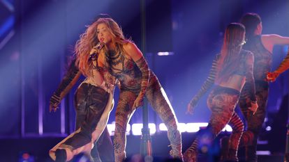 Shakira, actuando en los Latin Grammy 2023, celebrados en Sevilla el 16 de noviembre pasado.