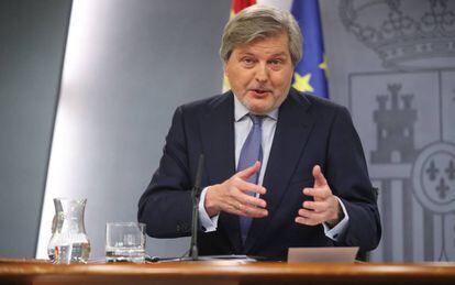 Íñigo Méndez de Vigo, portavoz del Gobierno, en la rueda de prensa posterior al Consejo de Ministros del viernes pasado.