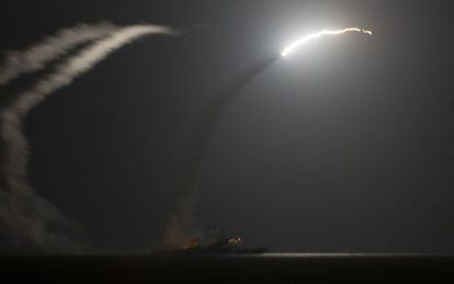 Lanzamiento el martes de un misil Tomahawk desde un nav&iacute;o de EE UU dirigido a posiciones de Jorasan en Siria.