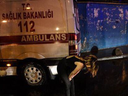 Un hombre mata a al menos 39 personas en una discoteca de Estambul