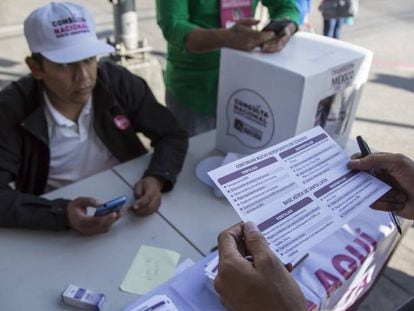 Una consulta nacional sobre el nuevo aeropuerto de Ciudad de México, en 2018.