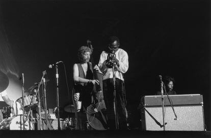 Dave Holland, Miles Davis and Chick Corea (on keyboard) at the July 1969 concert.