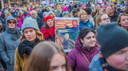 Protesta contra Donald Trump por las calles de Oslo (Noruega).