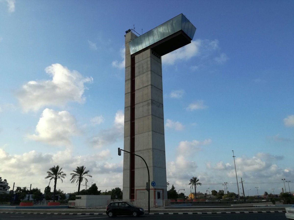 El Despilfarro De 24 Millones En Una Entrada A Valencia: Una Torre Para ...