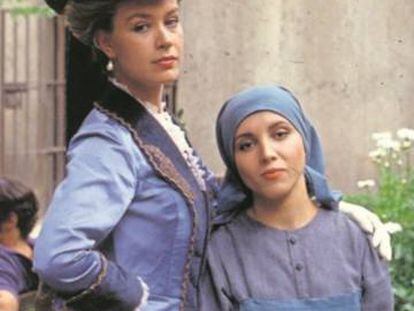 Maribel Martín y Ana Belén, en 'Fortunata y Jacinta', en 1980.