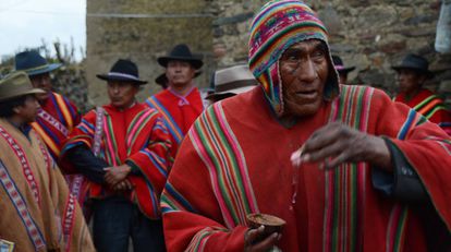 En plena celebración de un ceremonial.