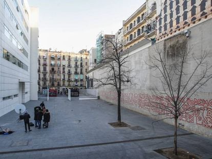 El solar donde se propone la ampliación del Macba y, ahora, el CAP.