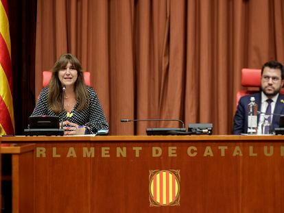 La presidenta del Parlament, Laura Borrás, y el presidente de la Generalitat, Pere Aragonès, el pasado miércoles en el Parlament de Cataluña, en Barcelona.