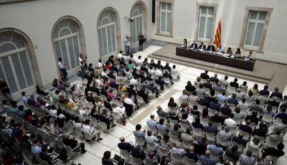 Acto de presentaci&oacute;n de la ley del refer&eacute;ndum.