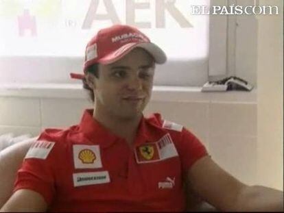 El piloto brasileño, Felipe Massa, ya está prácticamente recuperado aunque con el rostro todavía marcado por las secuelas del Gran  Premio de Hungría. Sólo una semana después del trágico accidente, el primer volante de Ferrari ya está en su casa de Brasil, tras abandonar el hospital de Budapest.